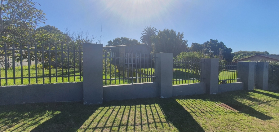 3 Bedroom Property for Sale in Mossel Bay Central Western Cape